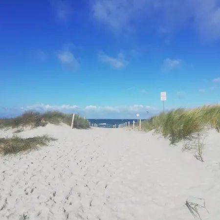 Modernes In Mit Garten Apartment