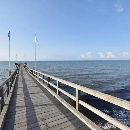 Modernes In Mit Garten Apartment